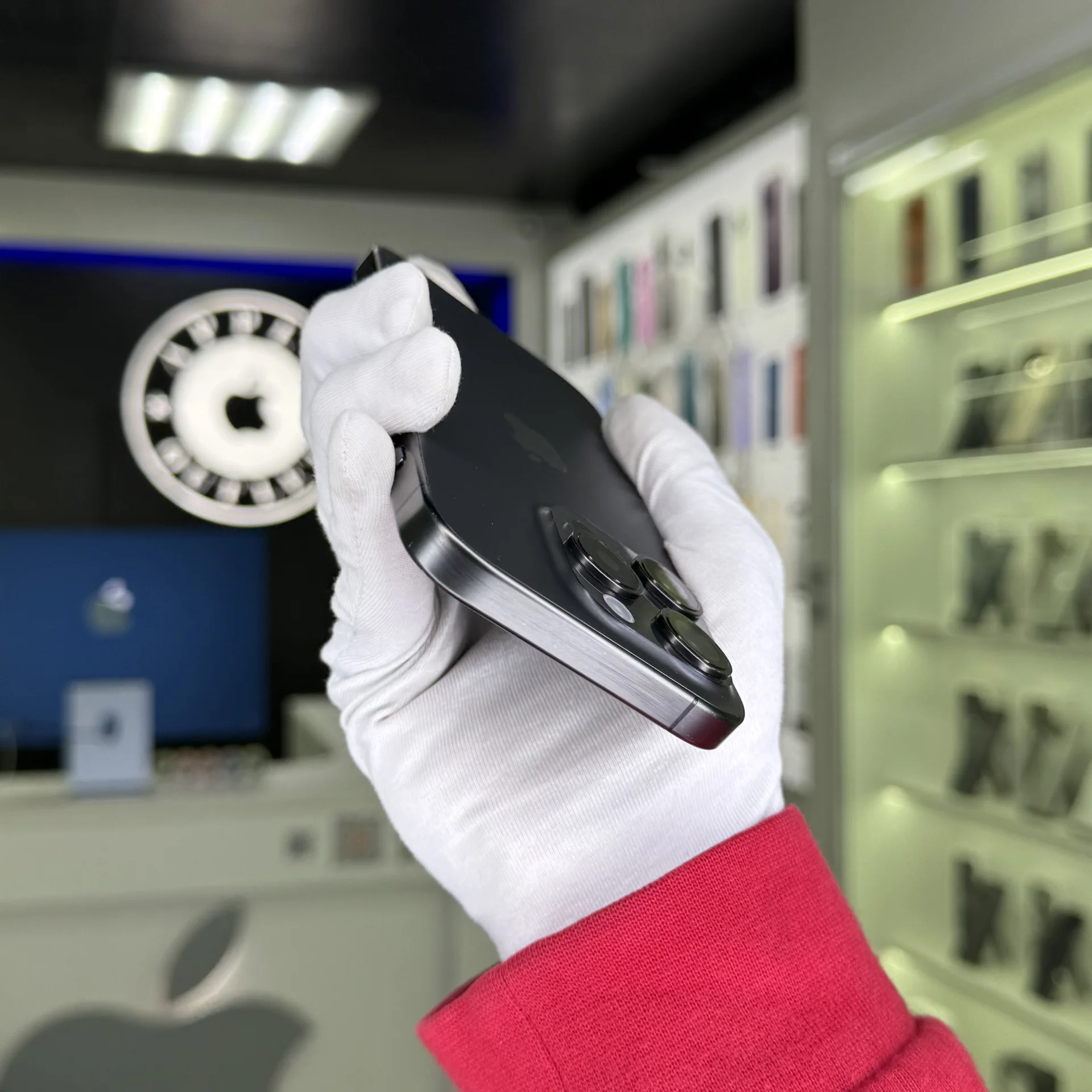 iPhone 15 Pro - миниатюра 4