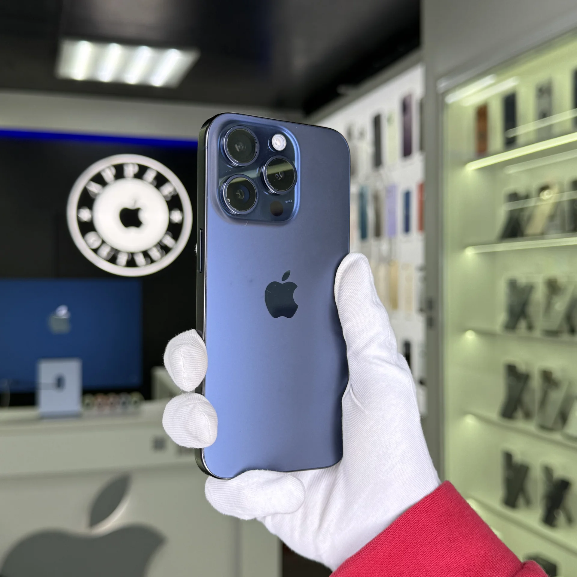 iPhone 15 Pro - миниатюра 2