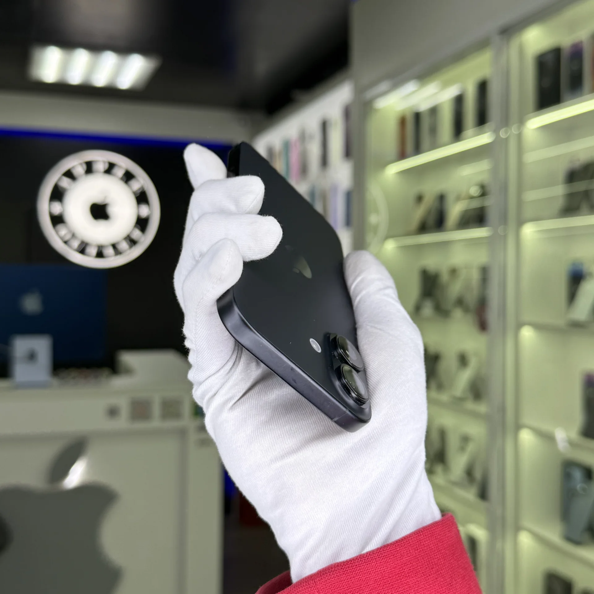 iPhone 16 - миниатюра 4