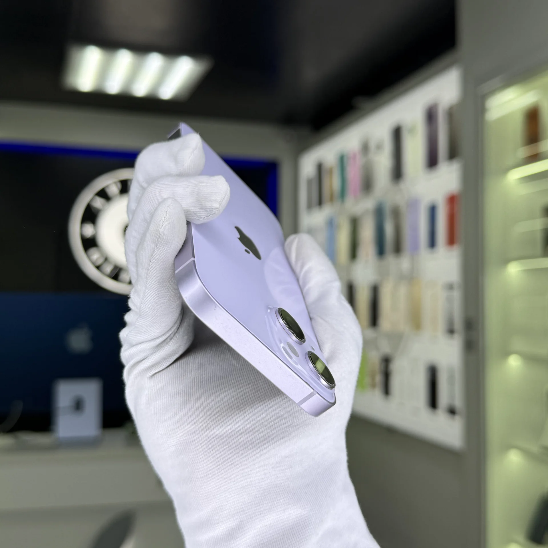 iPhone 14 - миниатюра 3