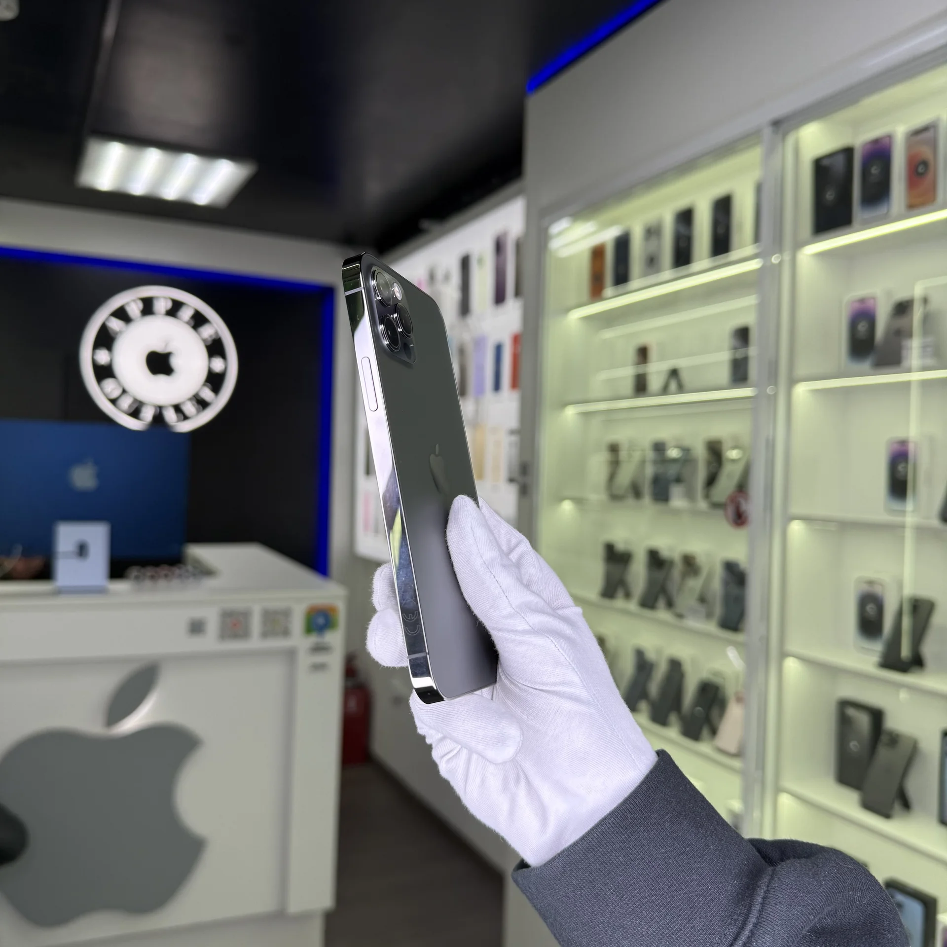 iPhone 12 Pro - миниатюра 3