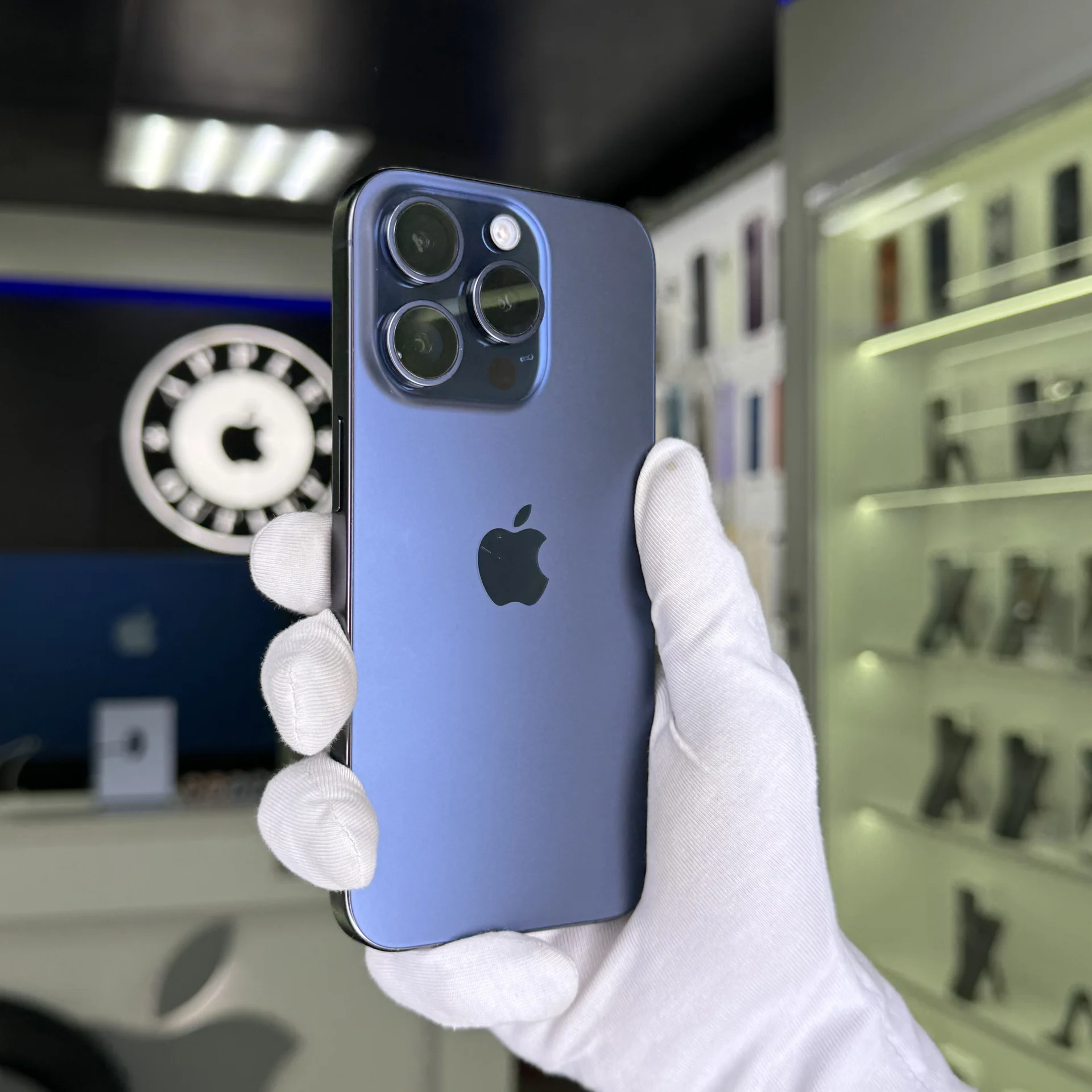 iPhone 15 Pro - миниатюра 2