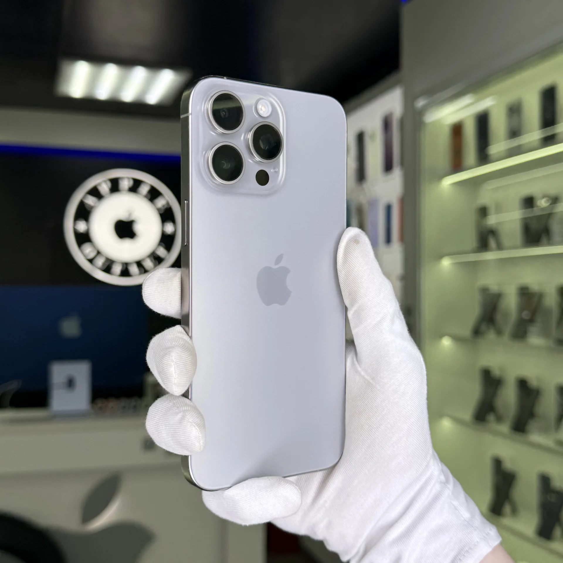 iPhone 15 Pro Max - миниатюра 2