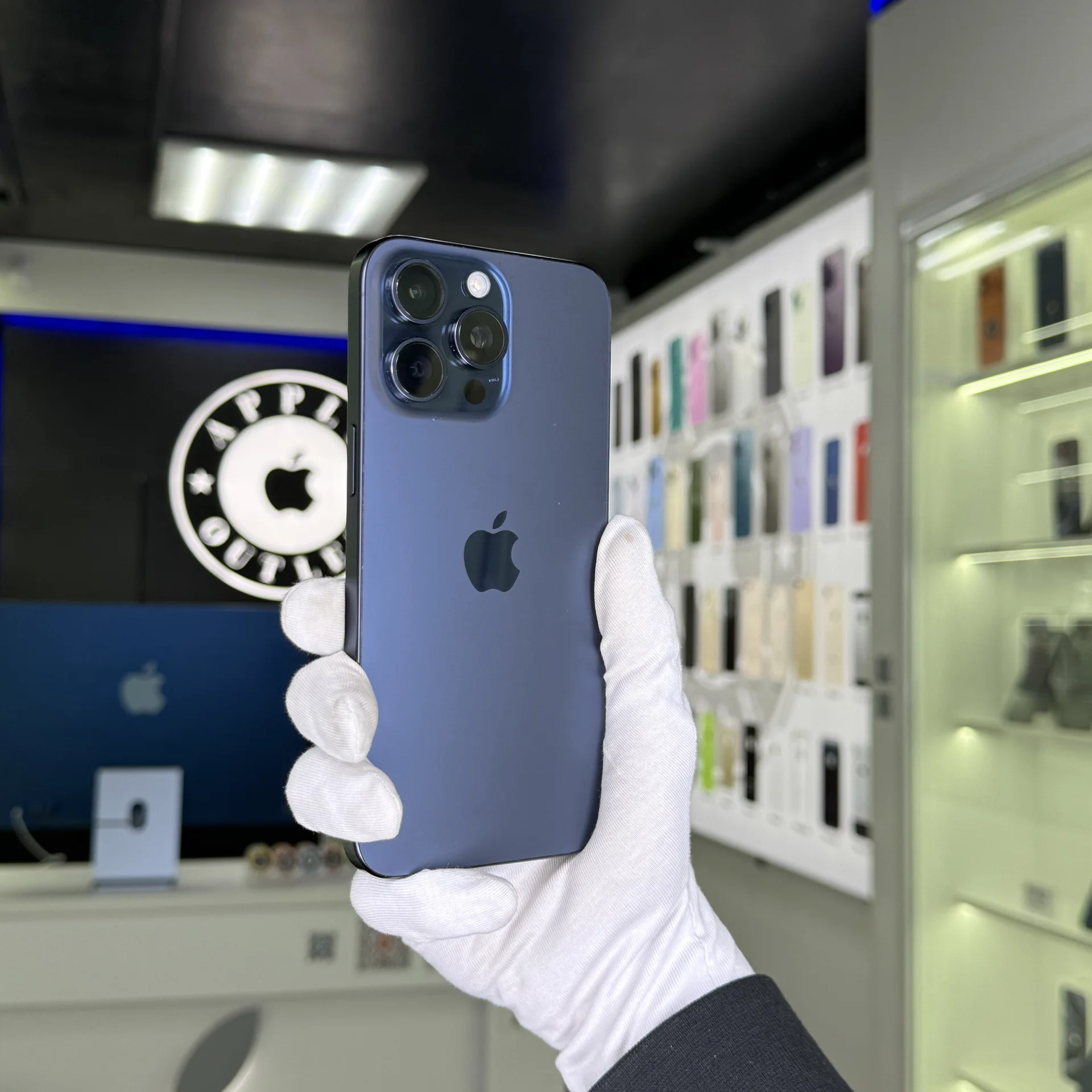 iPhone 15 Pro Max - миниатюра 2