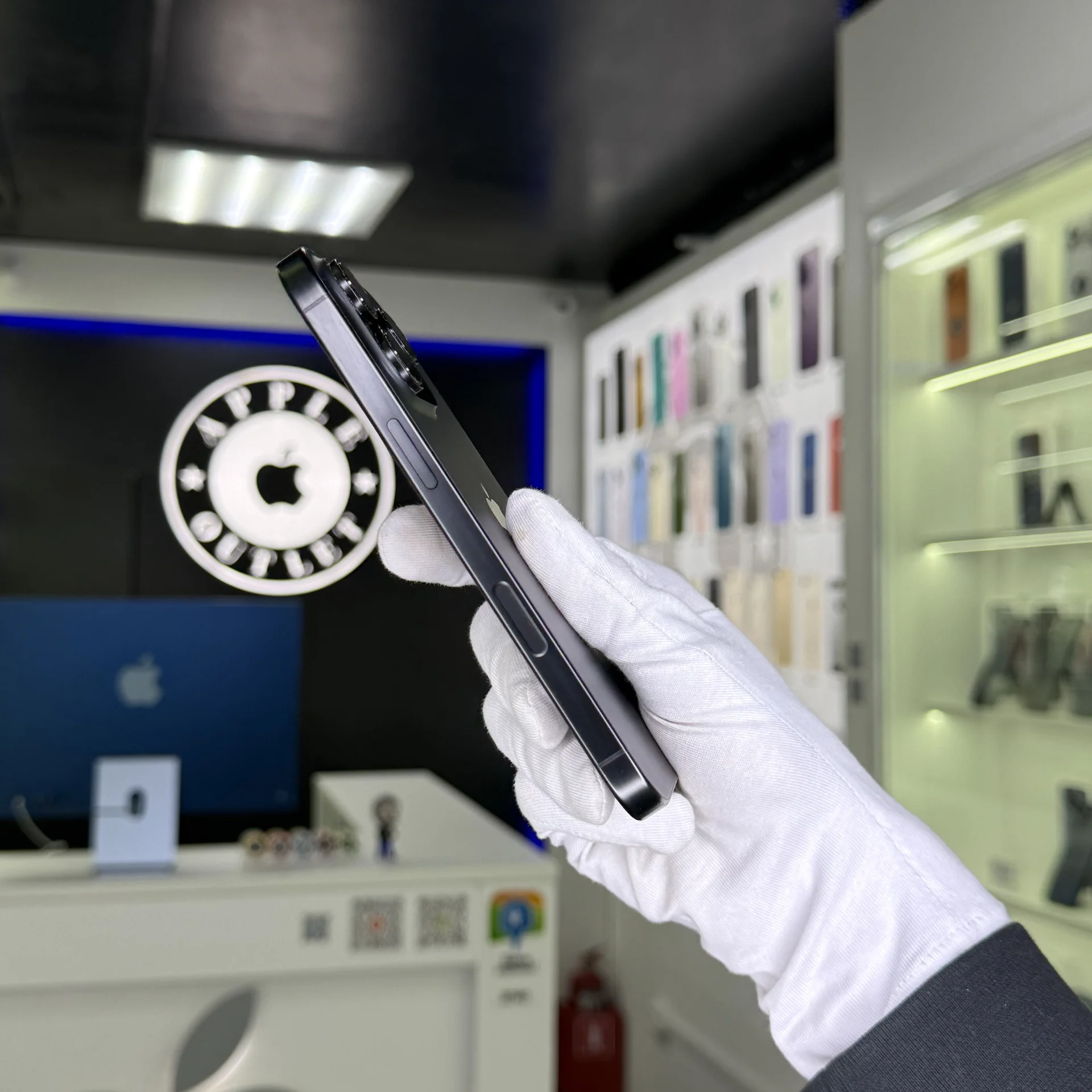iPhone 16 Pro - миниатюра 2
