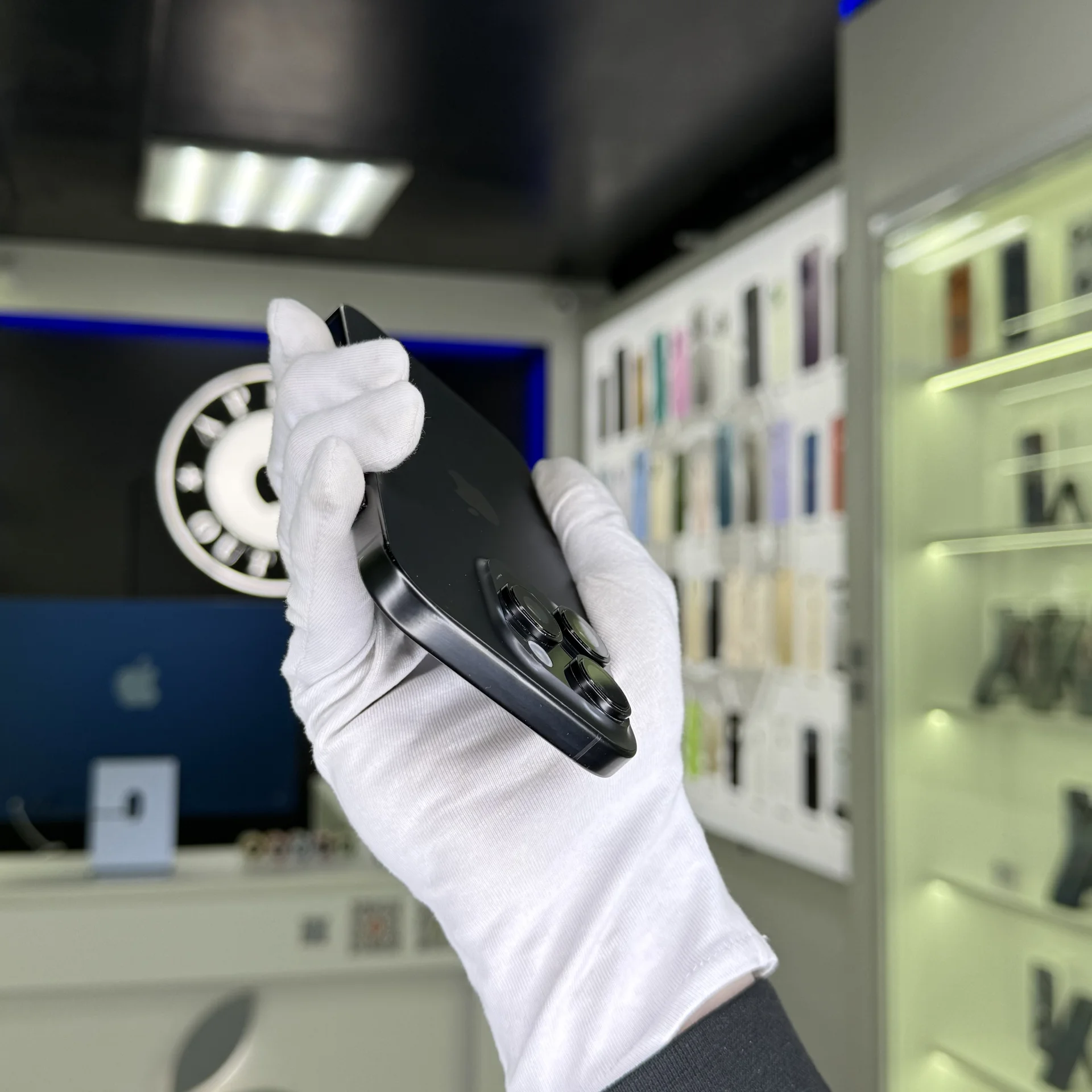 iPhone 16 Pro - миниатюра 3