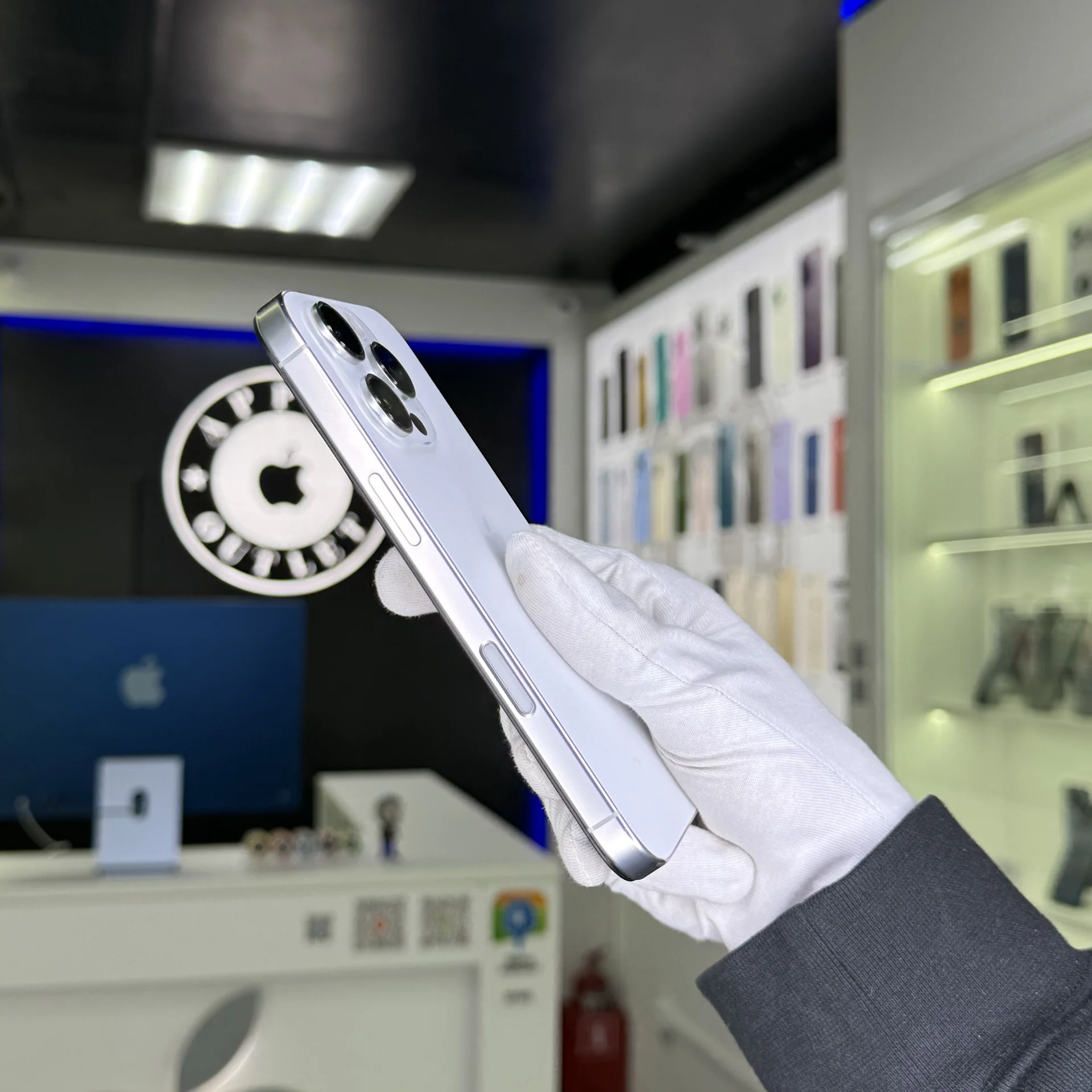 iPhone 16 Pro - миниатюра 2
