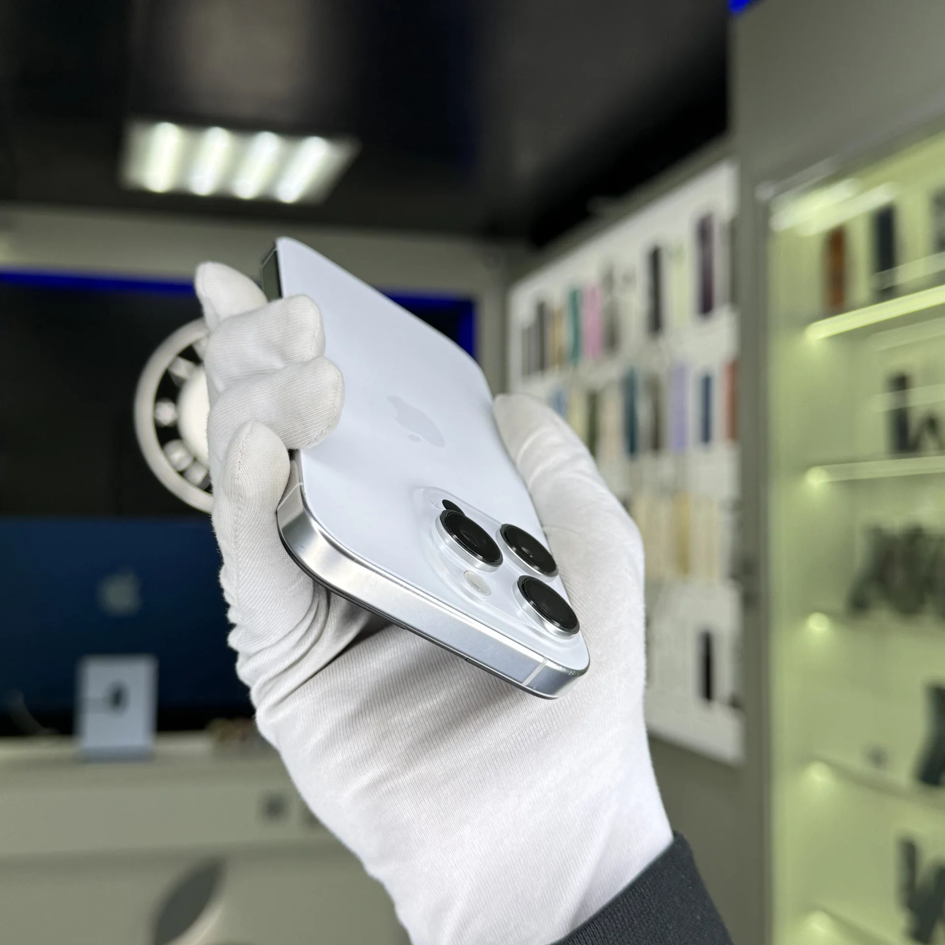 iPhone 16 Pro - миниатюра 3