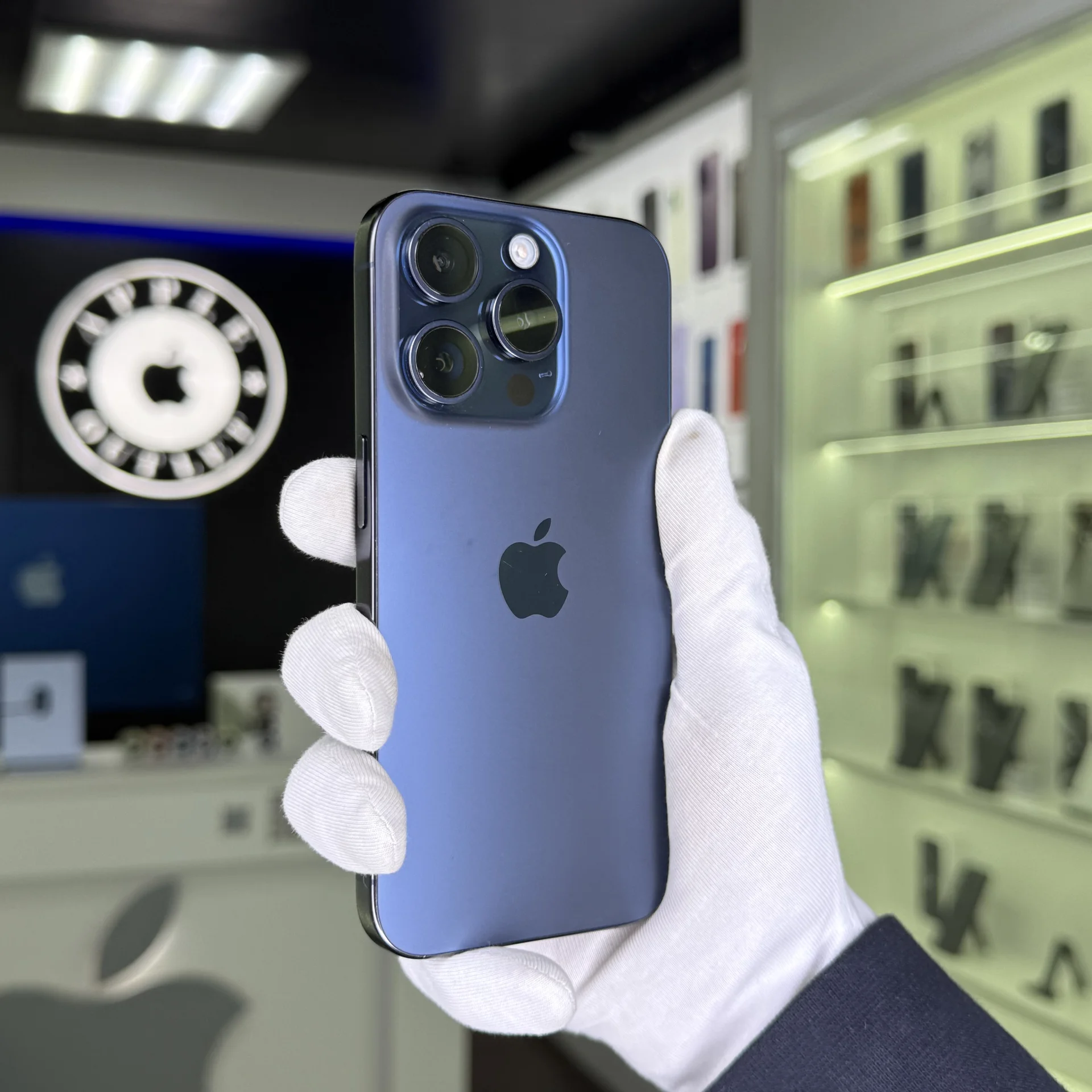 iPhone 15 Pro - миниатюра 2