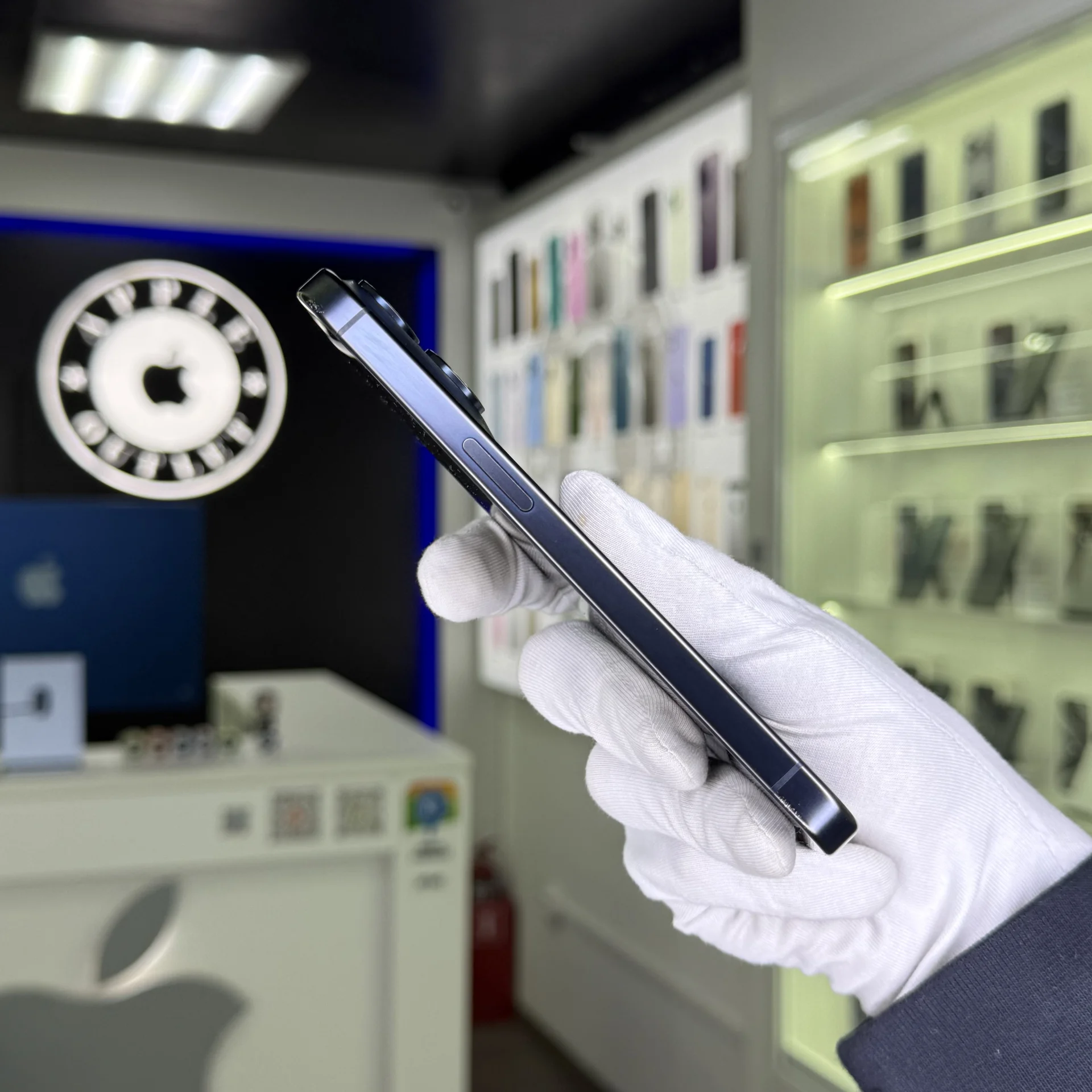 iPhone 15 Pro - миниатюра 3