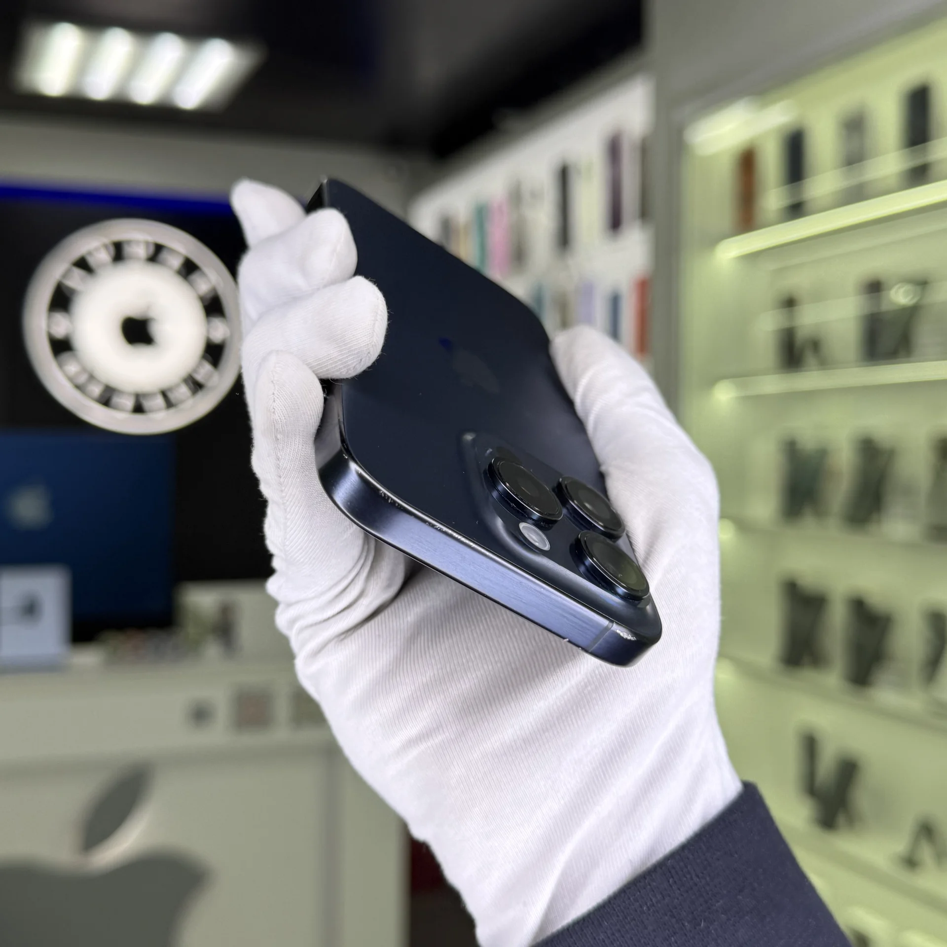 iPhone 15 Pro - миниатюра 4