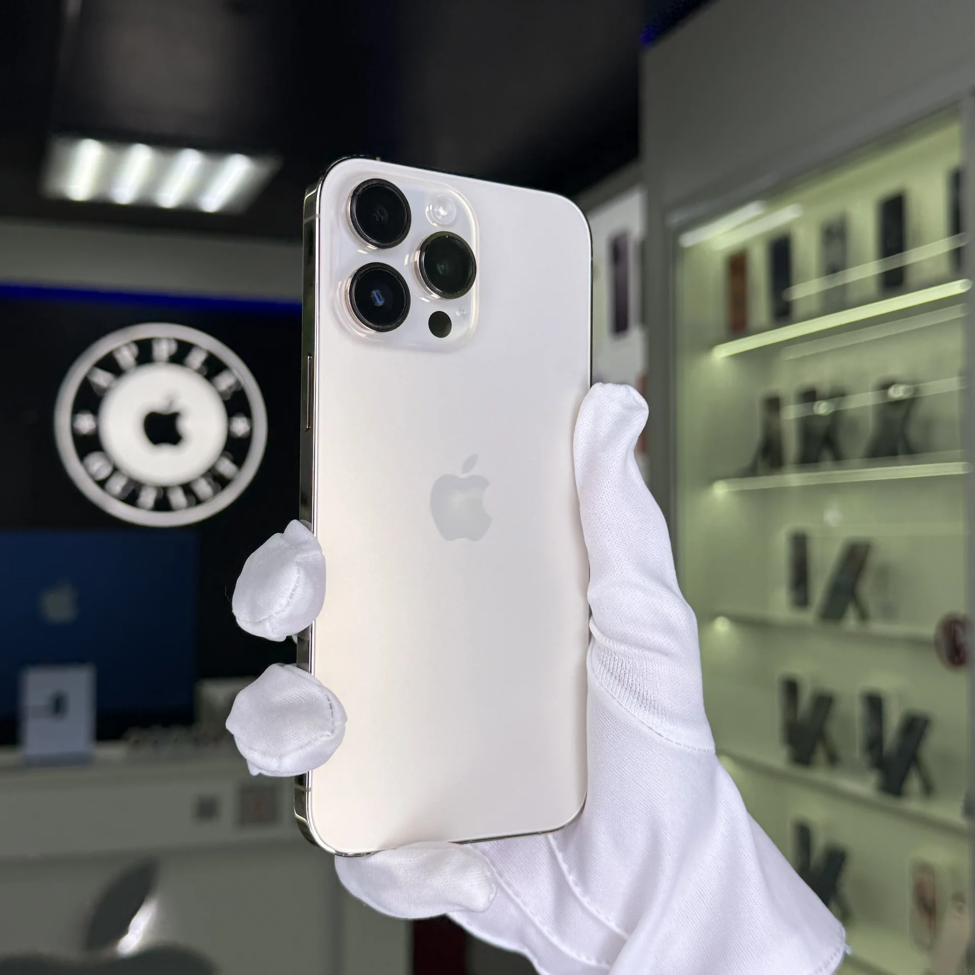 iPhone 14 Pro Max - миниатюра 2