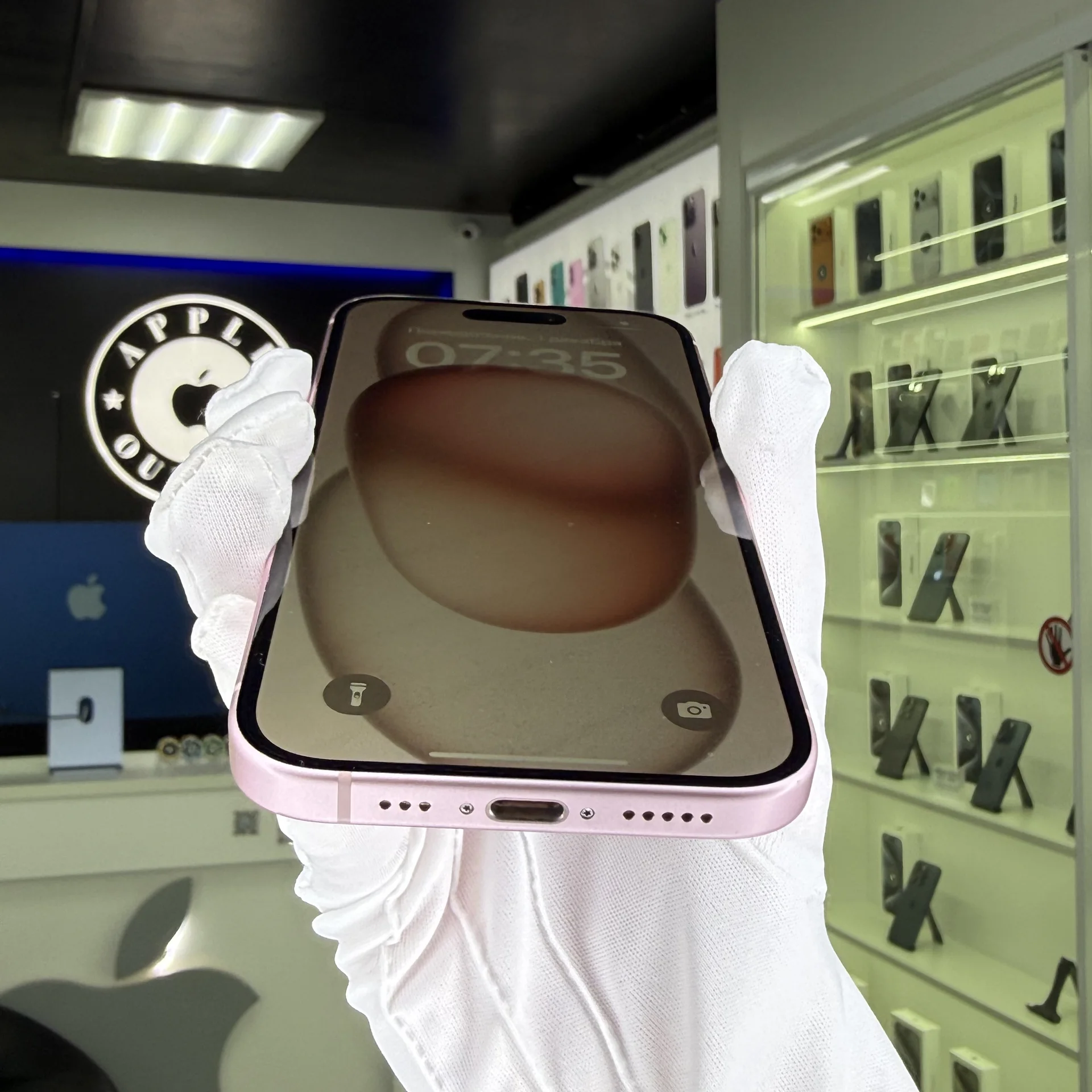 iPhone 15 - миниатюра 5
