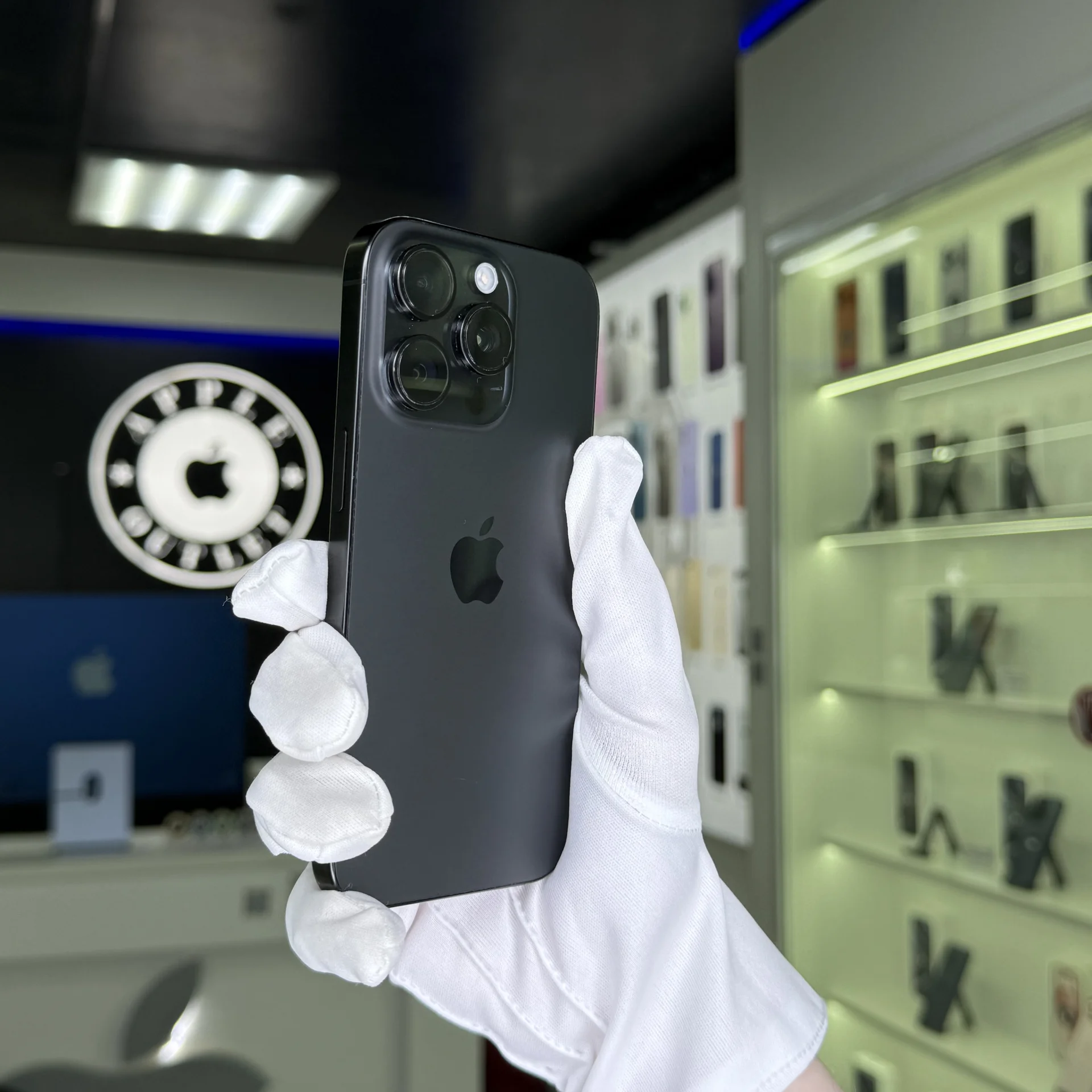 iPhone 16 Pro - изображение 1