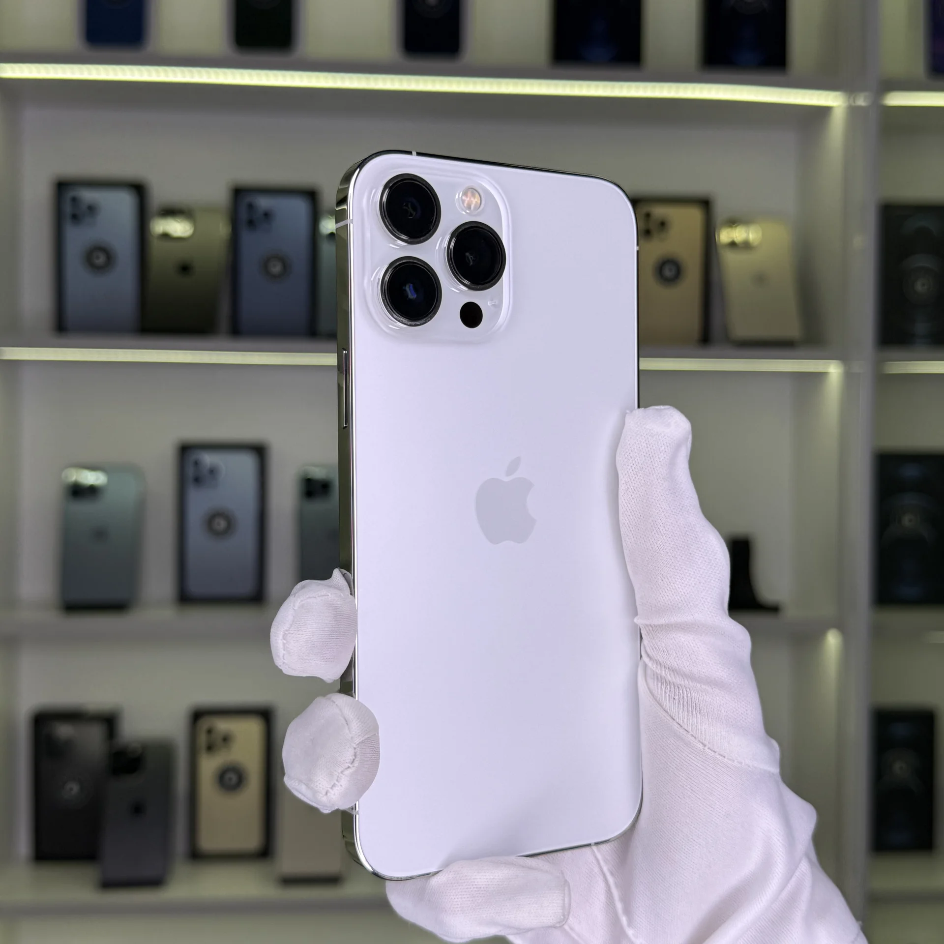 iPhone 13 Pro Max - миниатюра 2