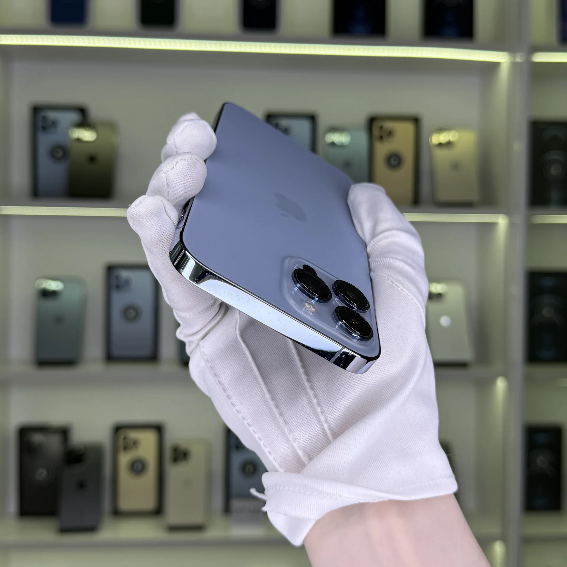 iPhone 13 Pro Max - миниатюра 4