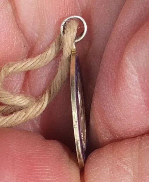 серебряная нательная иконка в эмалях, 19 век - миниатюра 3