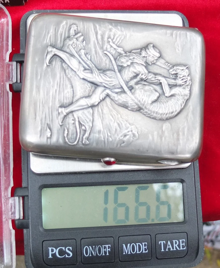 серебряный портсигар Витязь в тигровой шкуре, серебро 875 проба - миниатюра 9