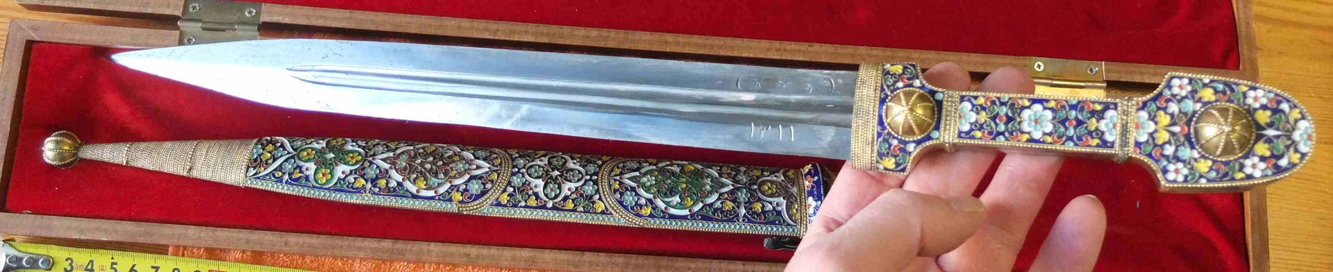 серебряный кубачинский авторский кинжал в многоцветных эмалях - миниатюра 6