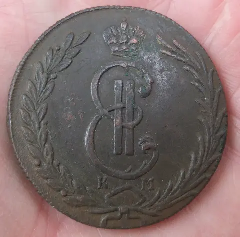 монета 10 копеек, КМ, 1775 год, в достойной сохранности