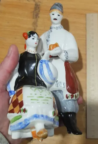 фарфоровая статуэтка Черевички,  Киевский ЭКХЗ,  СССР