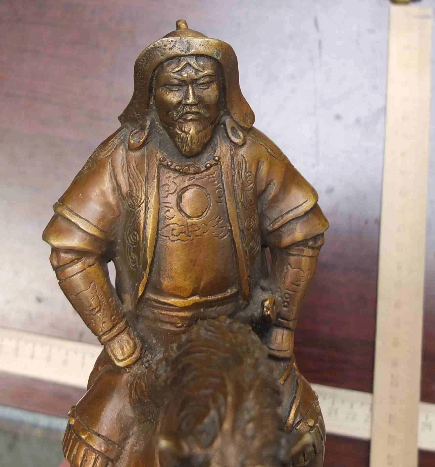 бронзовая скульптура Воин на коне, бронза - миниатюра 7