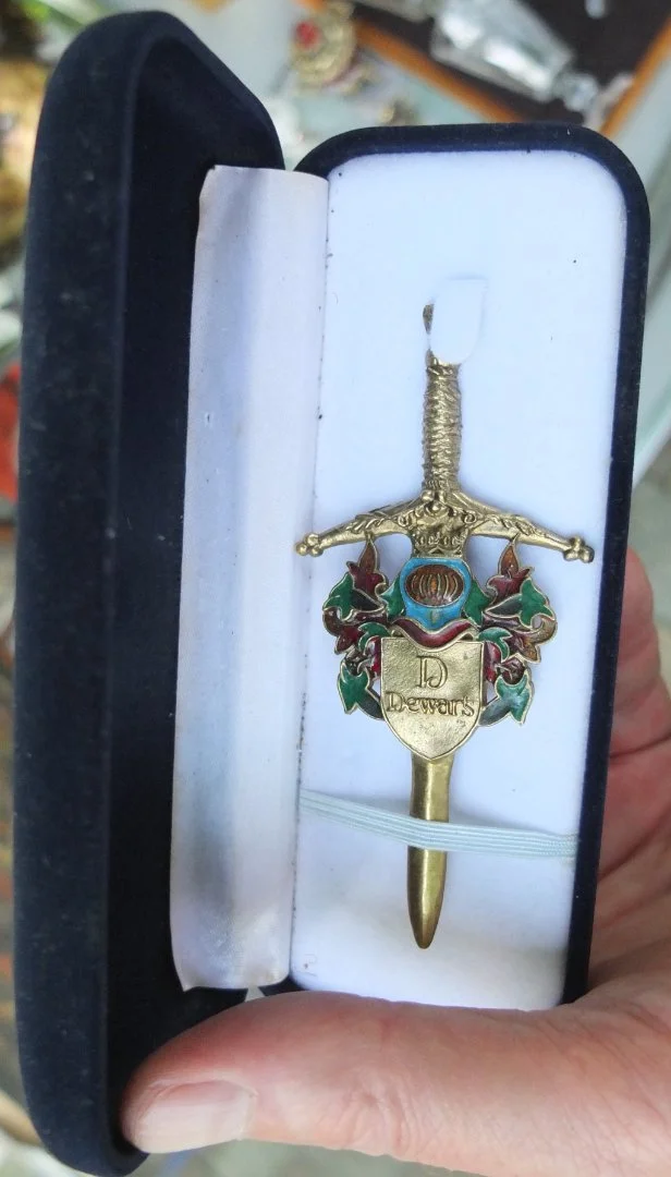 знак Меч, бронза, эмали - изображение 1