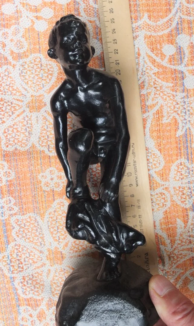 чугунная статуэтка Мальчик купальщик, Касли,1974 год - миниатюра 6