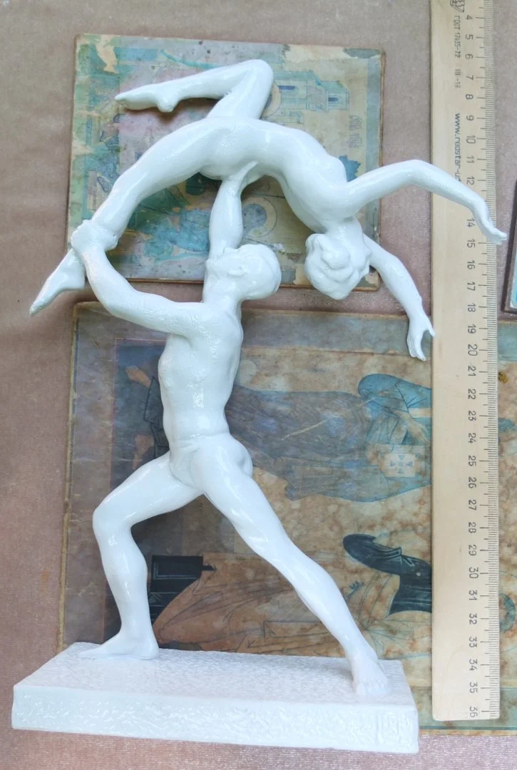 статуэтка Гимнасты, скульптор Цимерман, пластик , 1950е гг - изображение 1