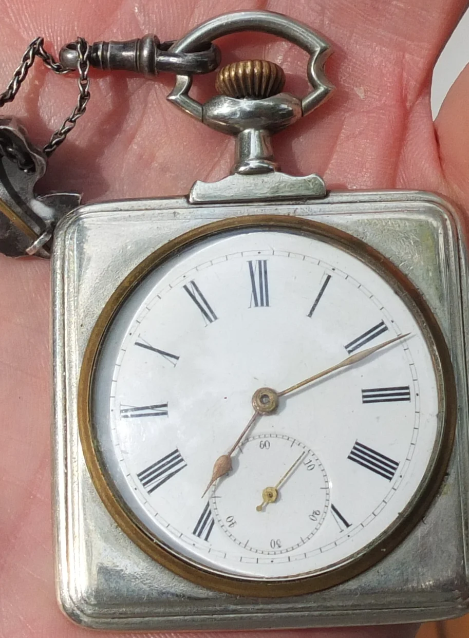 серебряные карманные часы Tavannes, Швейцария, дизайнер Holt Freres, 19 век - миниатюра 2