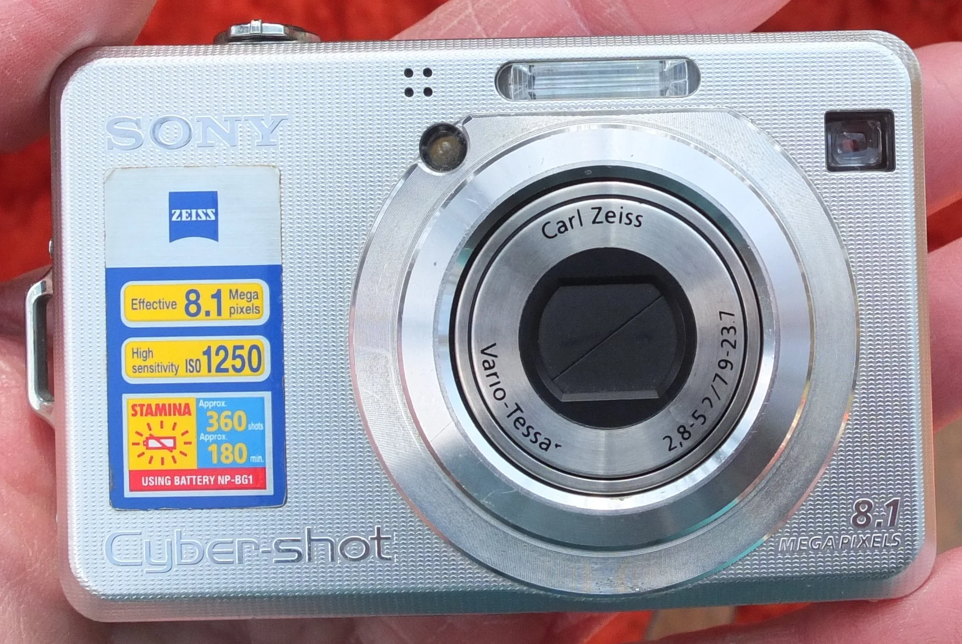 Фотокамера Sony Cyber Shot, Carl Zeiss - миниатюра 4