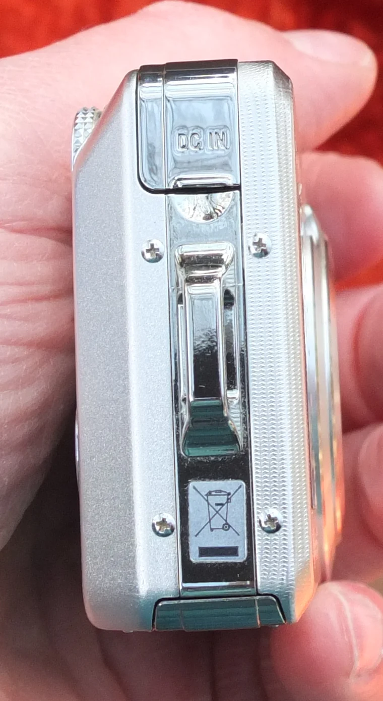 Фотокамера Sony Cyber Shot, Carl Zeiss - миниатюра 5