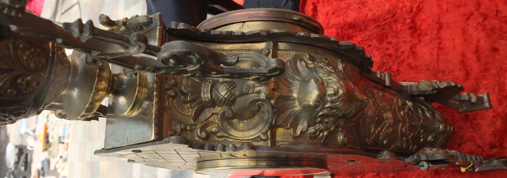 часы каминные бронзовые, Европа, 19 век - миниатюра 7