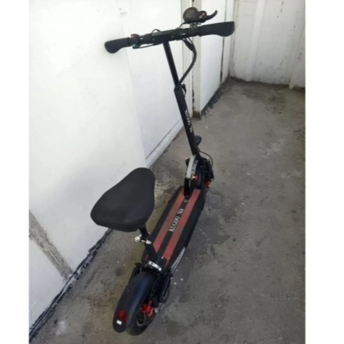 Электросамокат Kugoo M4 500W с маленьким пробегом - миниатюра 3