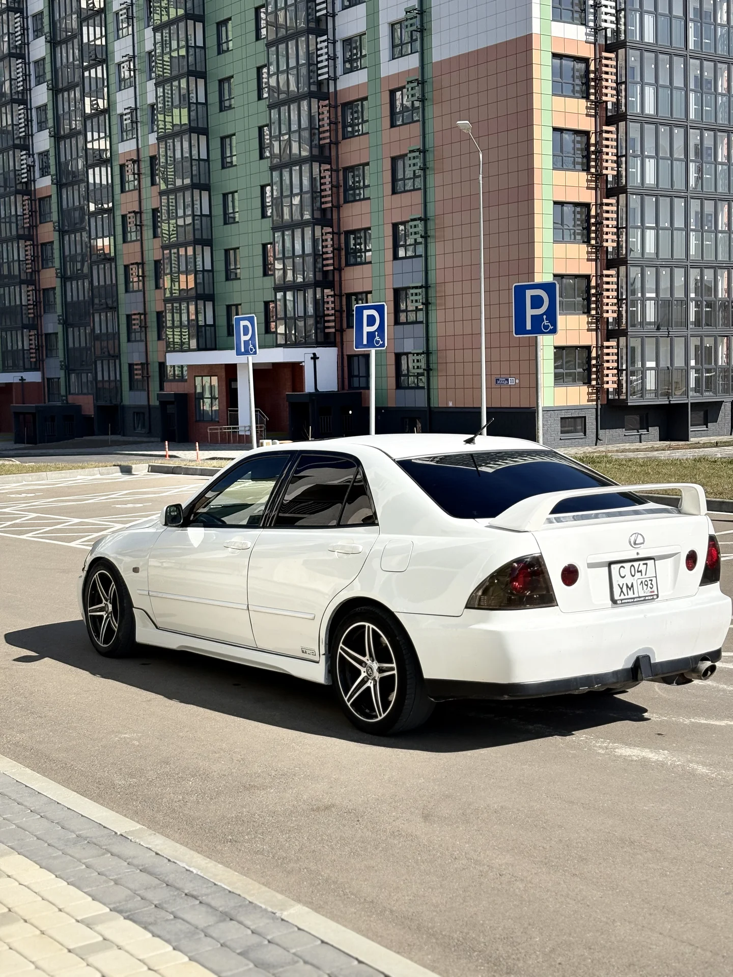 Toyota Altezza - миниатюра 2