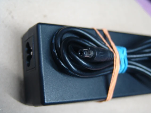 Блок питания монитора ADS-110CL-19-3 19V 5.79A 100.01W - миниатюра 2