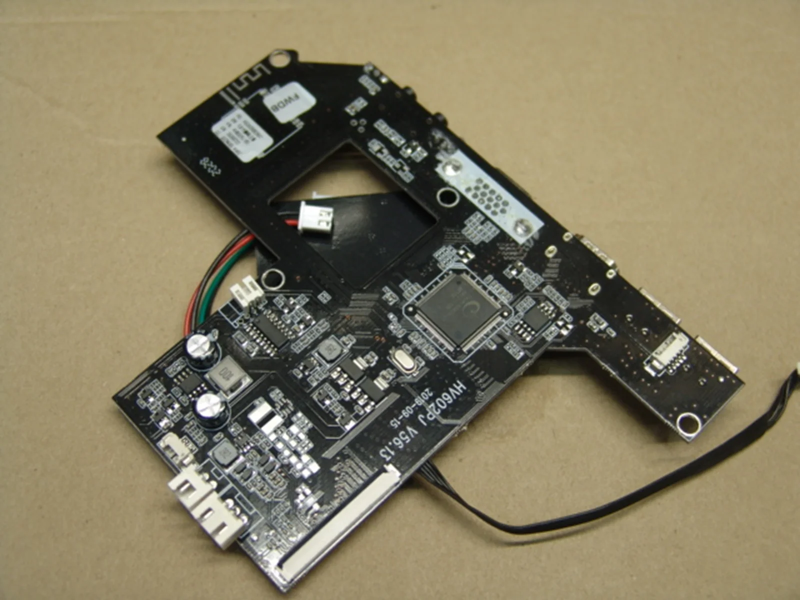 Плата управления проектором HV602PJ V56.13 FWDB с платой кнопок - миниатюра 4
