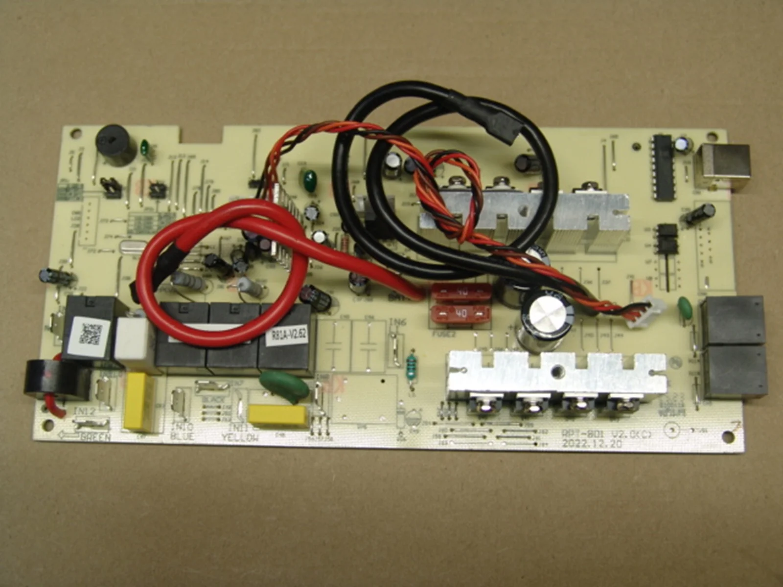 Силовая плата ИБП RPT-801 V2.0 112-R801-821-00N - миниатюра 2