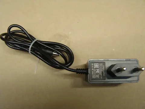 Блок питания ТВ приставки ROMBICA YZX-067 5V 2A