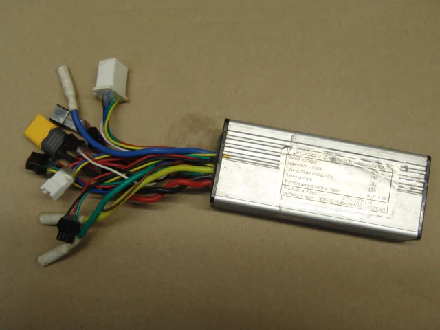 Контроллер велосипеда V3FAT 48V 18A - миниатюра 2