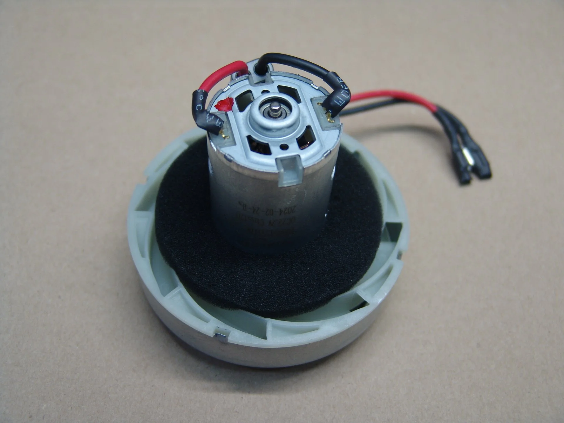 Мотор пылесоса YDBR5455517K DC22.2V - миниатюра 2