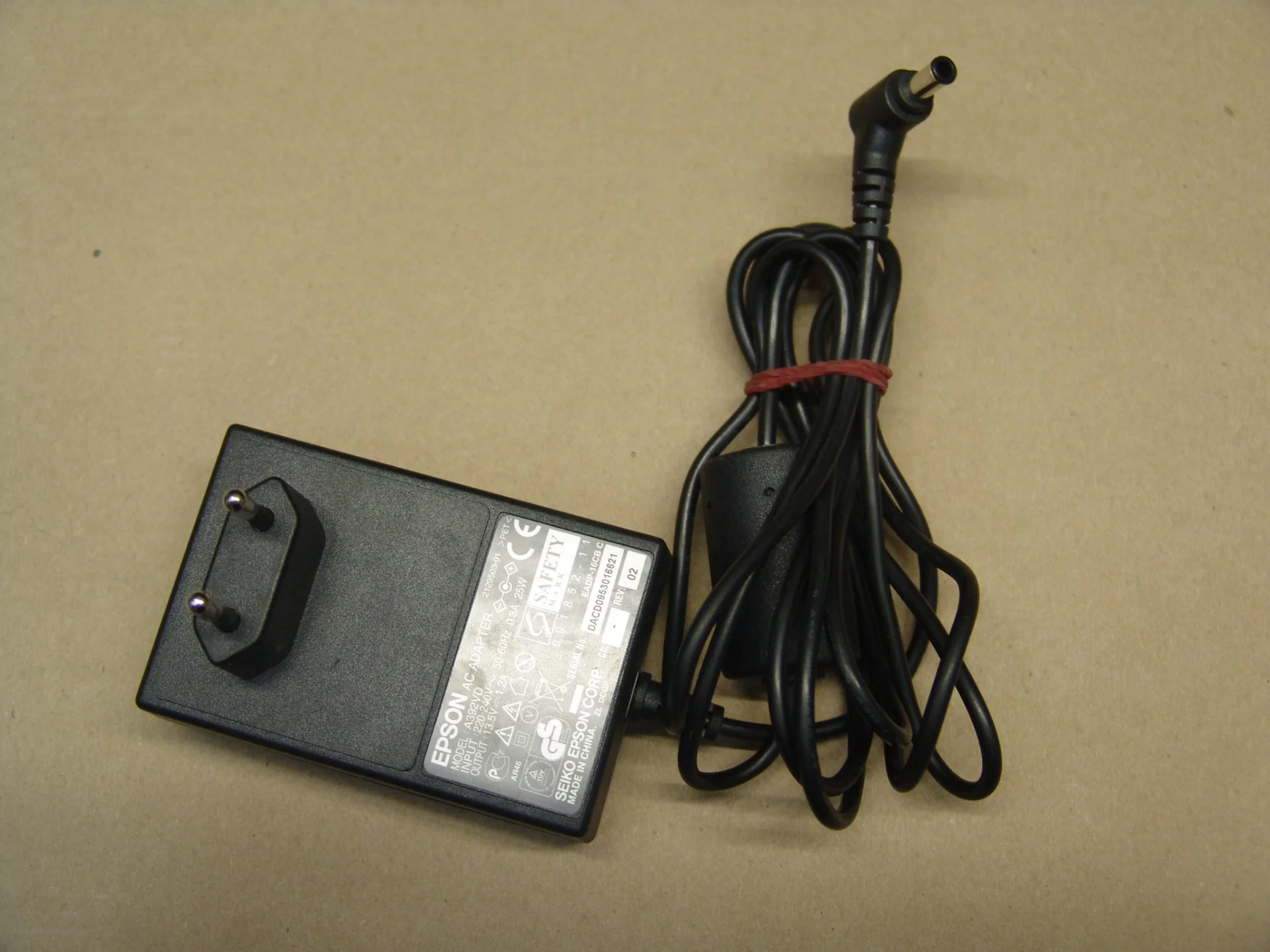 Блок питания сканера EPSON A392VD 13.5V 1.2A - миниатюра 3