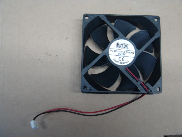Вентилятор DC BRUSHLESS FAN DC12V 2 pin - миниатюра 4