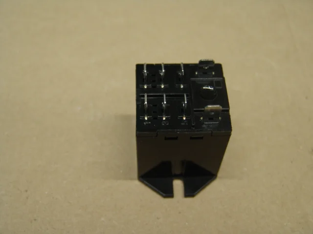 Реле 30F-2C-220VAC 30A - миниатюра 3
