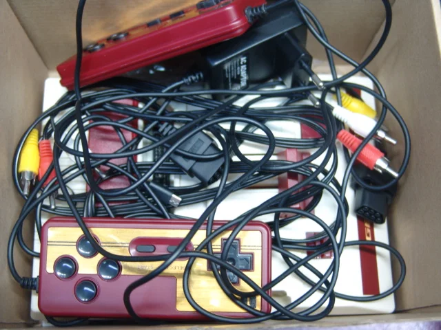 Игровая приставка RETRO GENESIS C-56 - миниатюра 2
