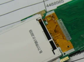 Трубка с дисплеем W71H не включается - миниатюра 6