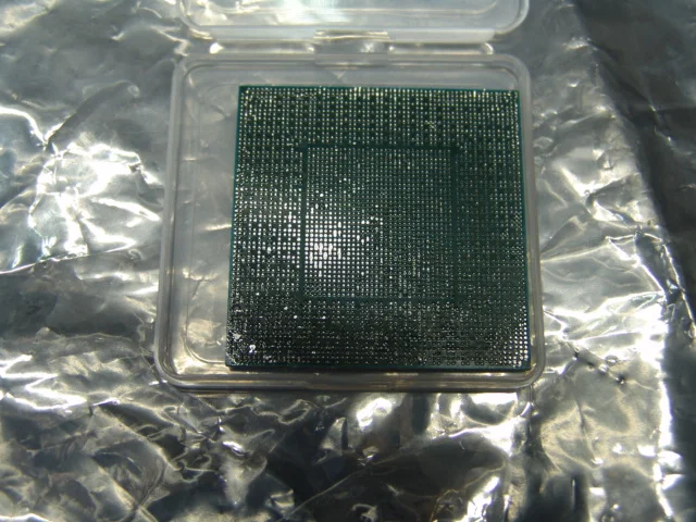 Видеочип NVIDIA AD102-301-A1 - миниатюра 4