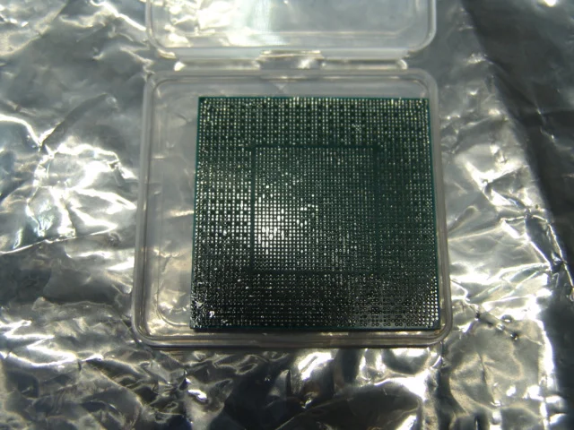 Видеочип NVIDIA AD102-301-A1 - миниатюра 5