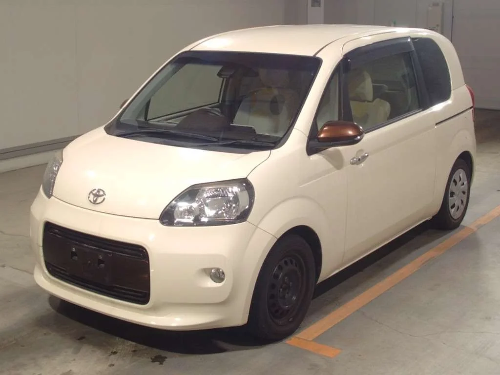 Компактвэн Toyota Porte кузов NSP141 модификация F À la mode Trois минивэн гв 2016 пробег 77 т.км