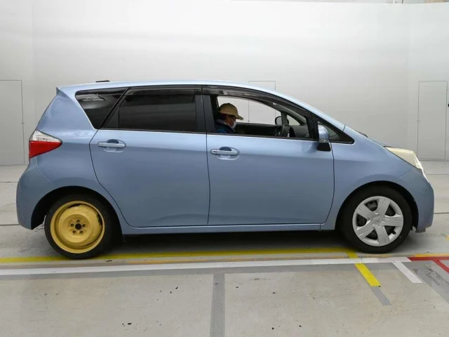 Компактвэн Toyota Ractis кузов NCP120 модификация X минивэн гв 2013 пробег 59 т.км - миниатюра 3